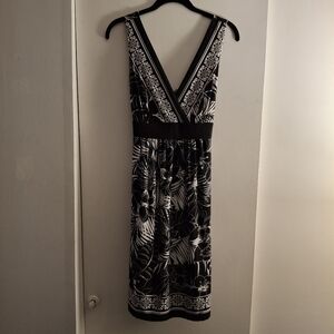 Dressbarn Women's Black and White Floral Dress